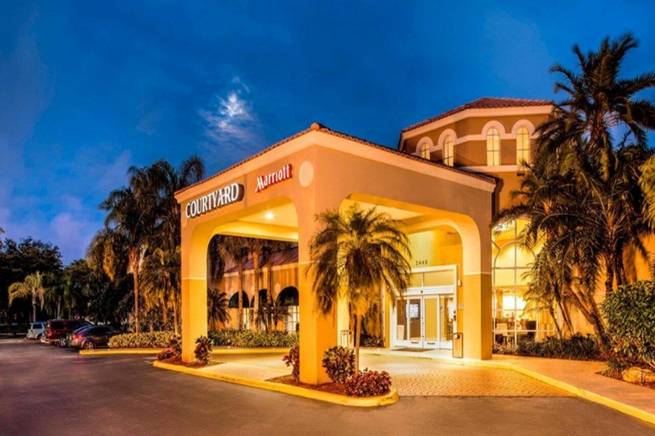 Hotel Courtyard By Marriott Fort Lauderdale North/Cypress Creek Extérieur photo